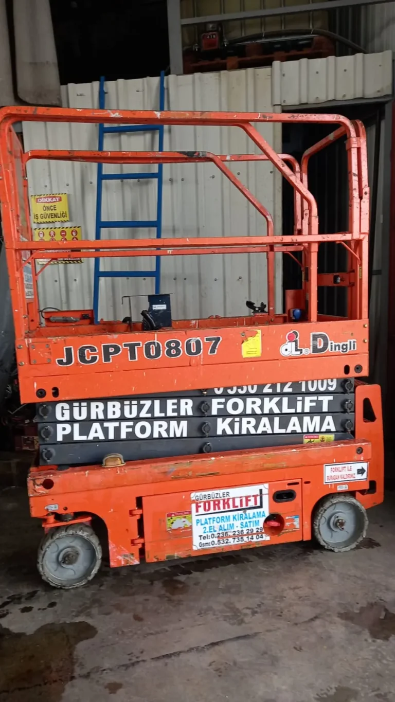Gürbüzler logolu makaslı platform